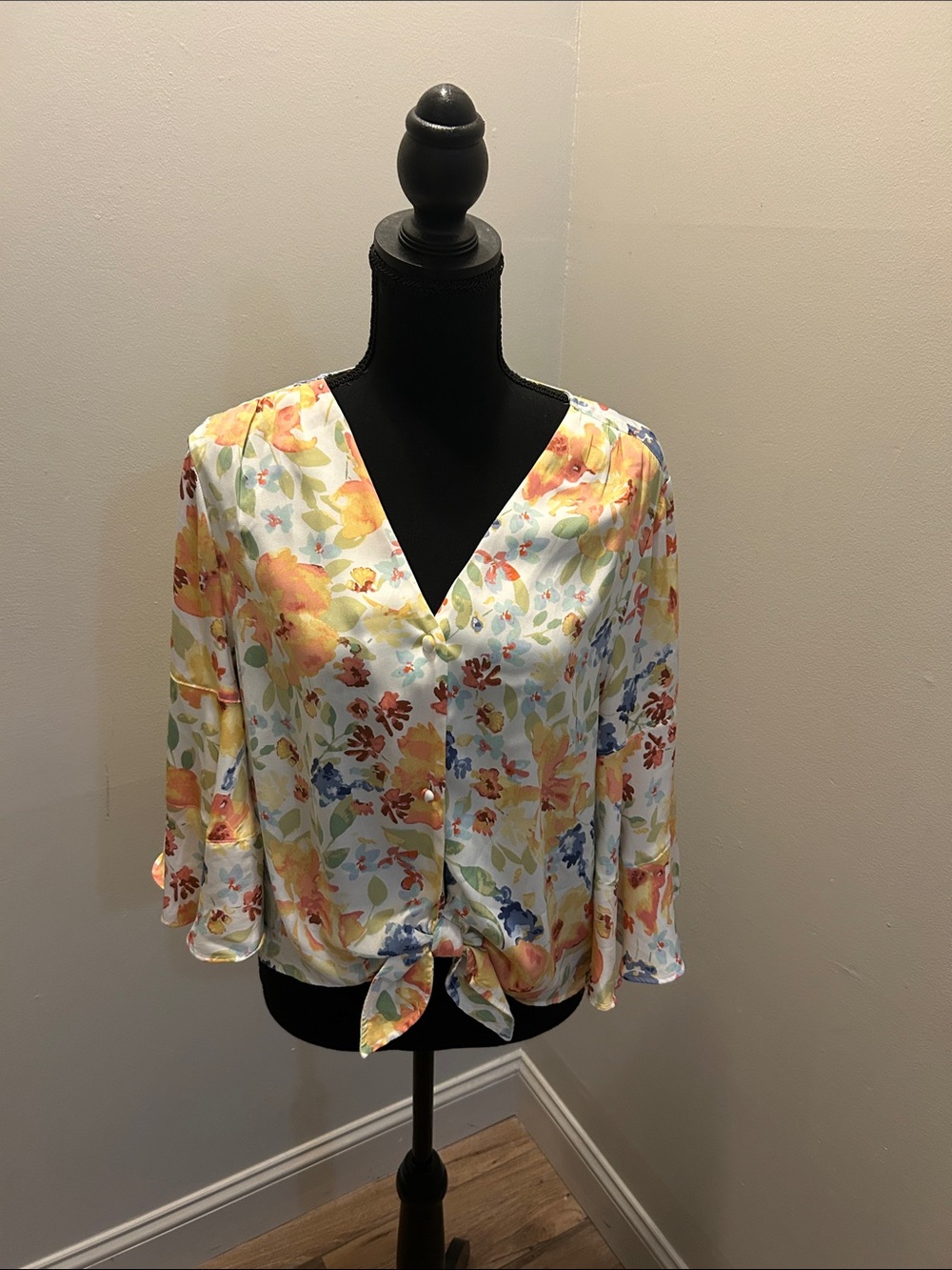 LC Lauren Conrad Yellow Multi Floral Tie-Front Blouse New without tags